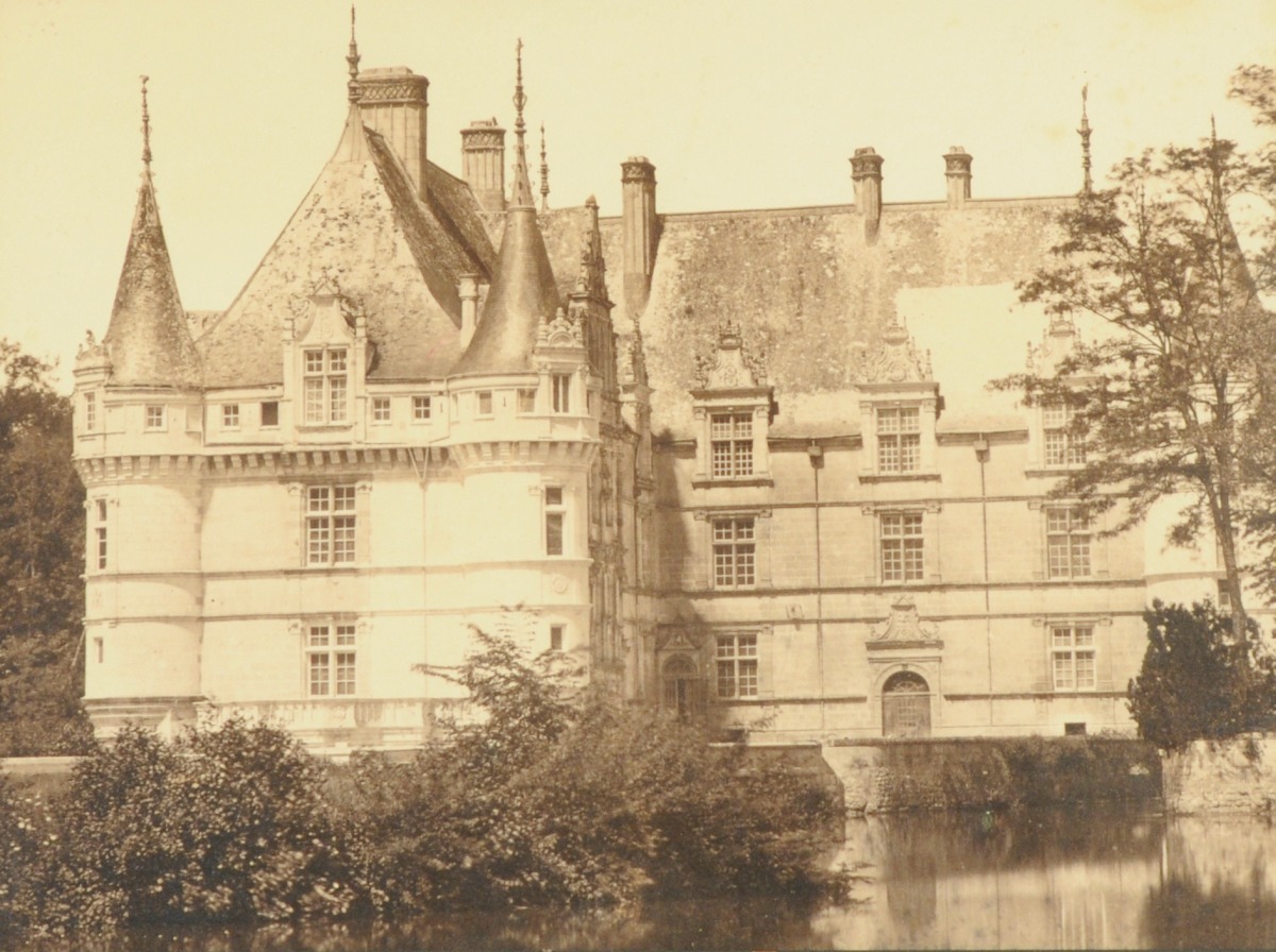 AZAY-LE-RIDEAU : TRÉSORS DE FAMILLE ET D'EXPLORATIONS | Rouillac