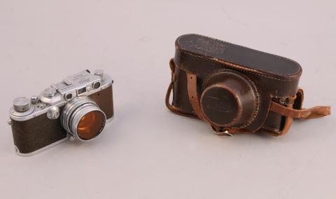retro-collection-ancienne camera PATHE avec sacoche/bobine / étui