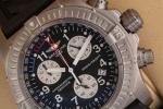 BREITLING. CHRONO AVENGER M1 en acier, quatre écrans et guichet...