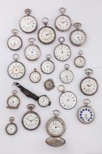 LOT DE 16 MONTRES en argent, comprenant- 12 MONTRES de...