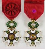 ORDRE DE LA LÉGION D'HONNEUR, ÉTOILE D'OFFICIER du modèle de...