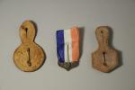 TROIS INSIGNES, fabrication Drago :- Service de Santé Militaire en...