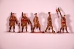 11 figurines Légion étrangère : 1 Officier, 1sous-officier, 1 porte-drapeau,...