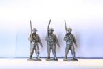 LR KAKI, France. 10 figurines : 1 officier, 9 fantassins.