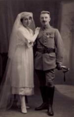 Le Capitaine Léon Bernard et son épouse, Madeleine Beurrier, le jour de leurs noces.